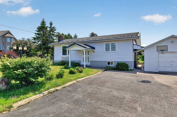 Property Photo: 2205 Woods Street ON K4K 1J3