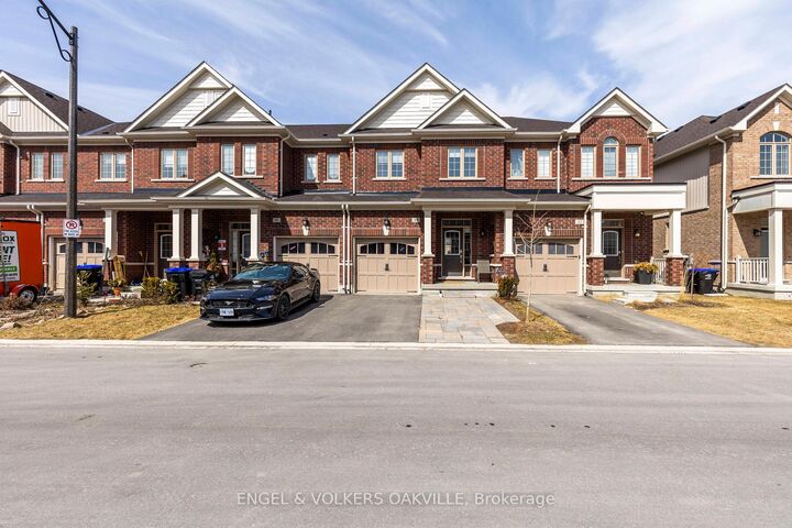 Property Photo: 44 Clifford Crescent ON L0G 1W0