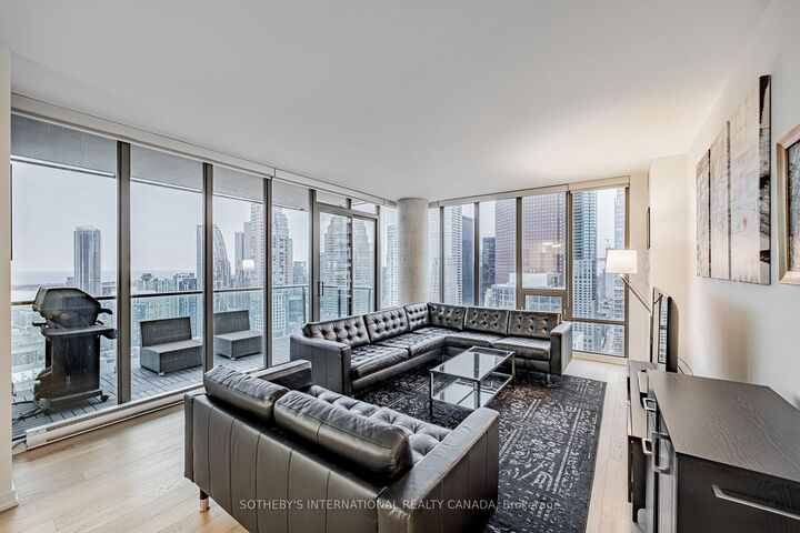 Photo de la propriété: 33 Lombard Street 4301 ON M5C 3H8