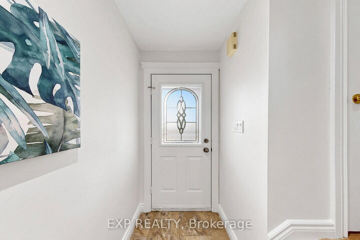 Property Photo: 455 Apache Court 35 ON L4Z 3W8
