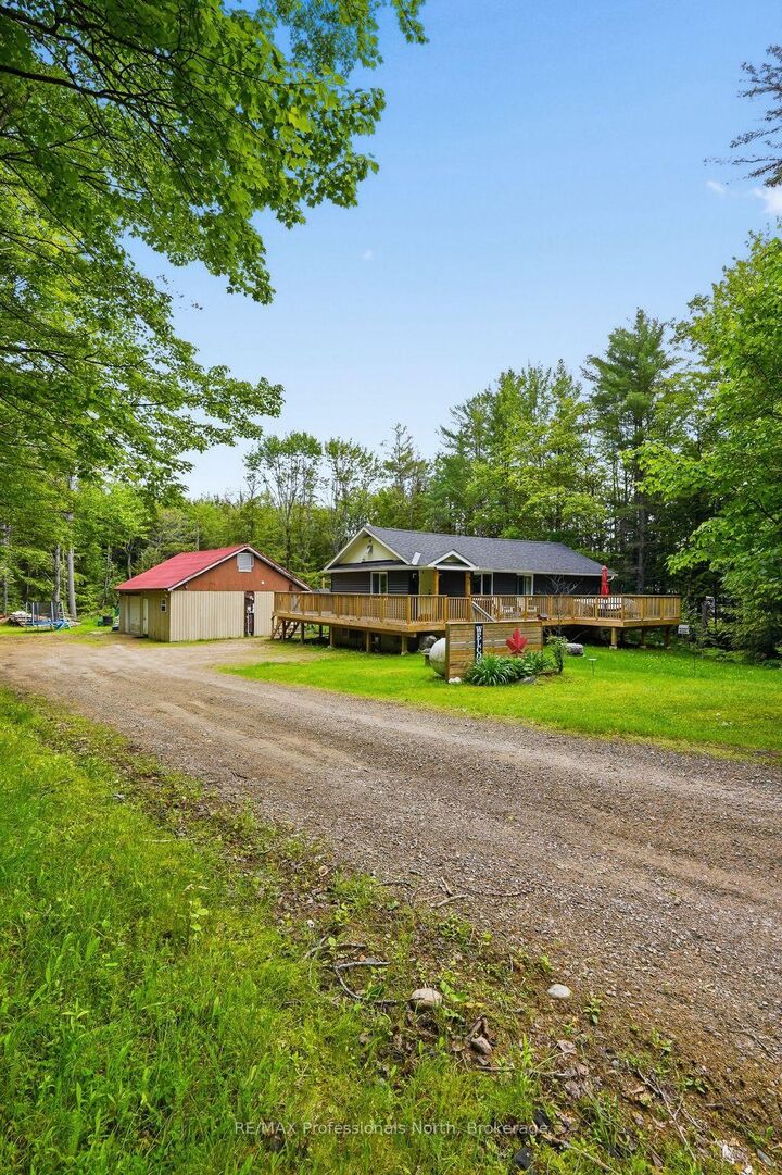 Property Photo:  264 Stephenson 4 Road W  ON P0B 1M0 