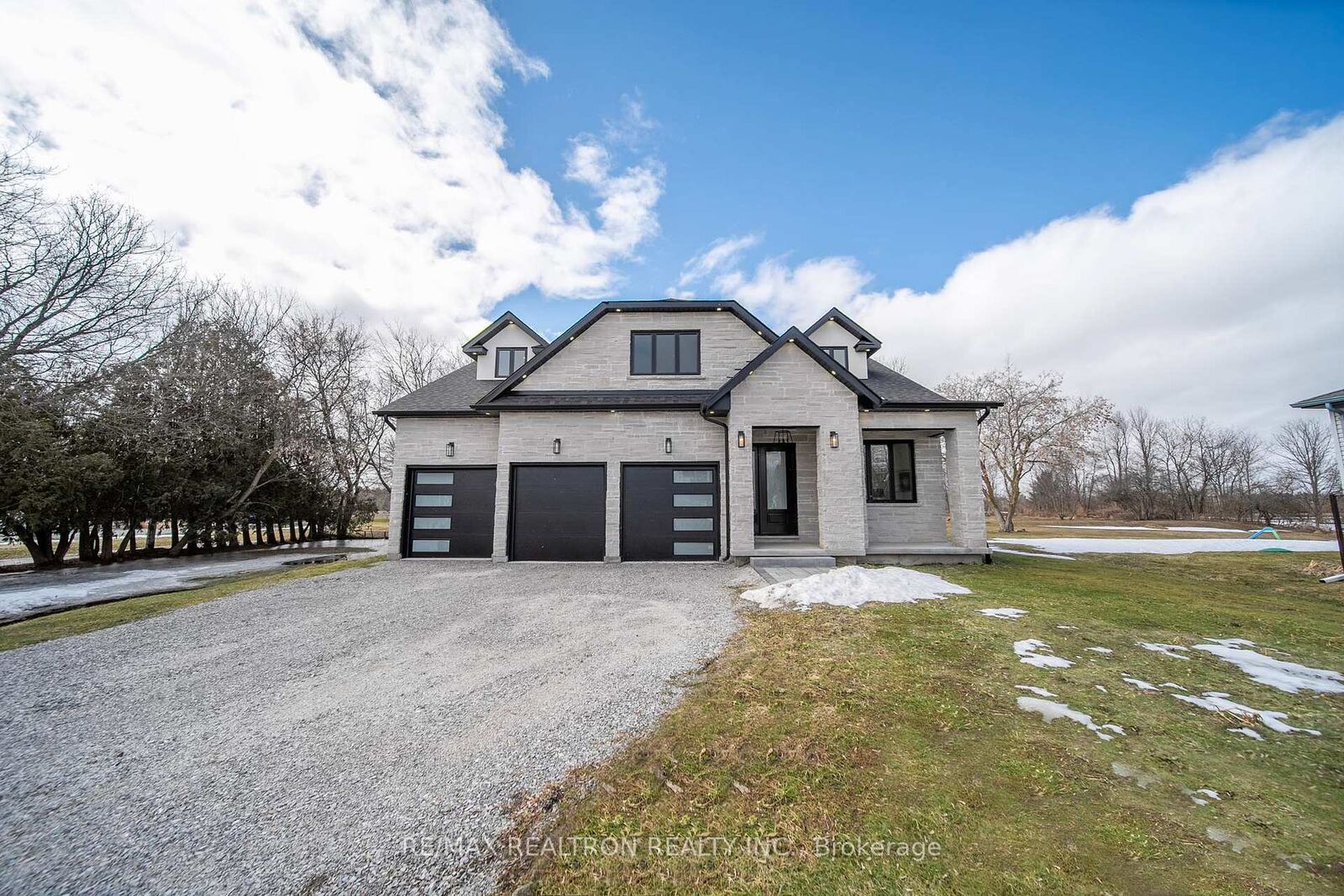 Property Photo: 8698 6 Line ON L0M 1T0