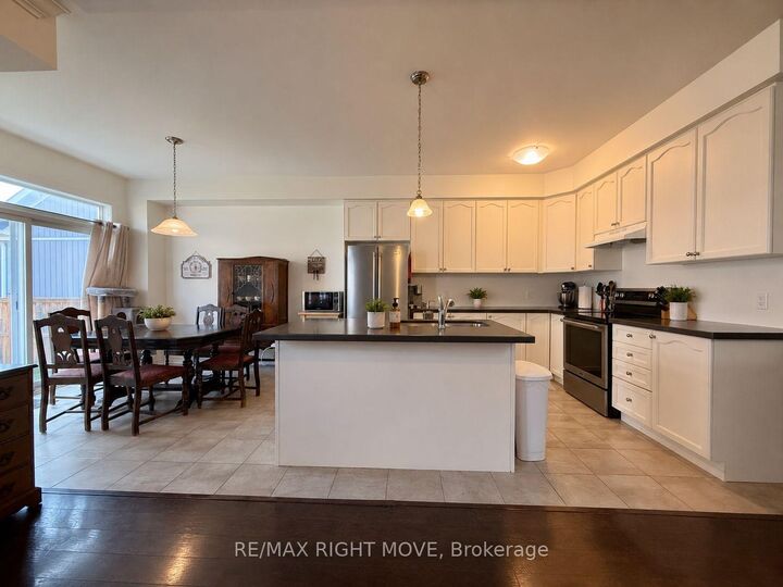Property Photo: 41 Primeau Crescent ON K9V 0M6