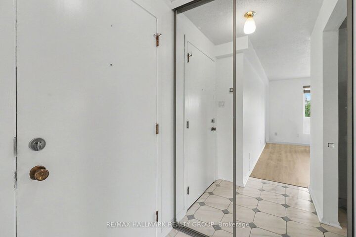 Property Photo: 900 Elmsmere Road 8 ON K1J 7T6