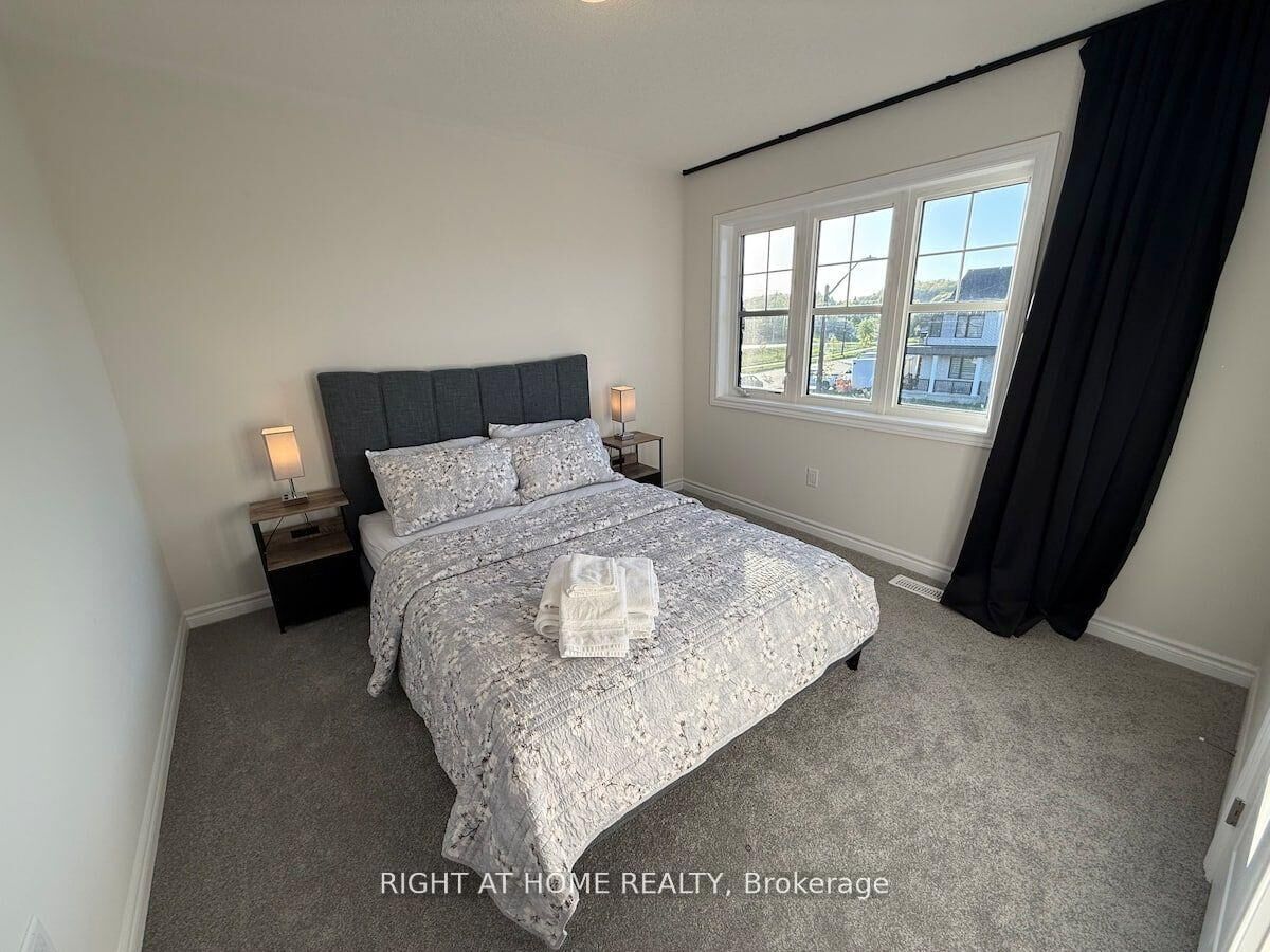 Property Photo:  28 Federica Crescent  ON L9Z 0N6 