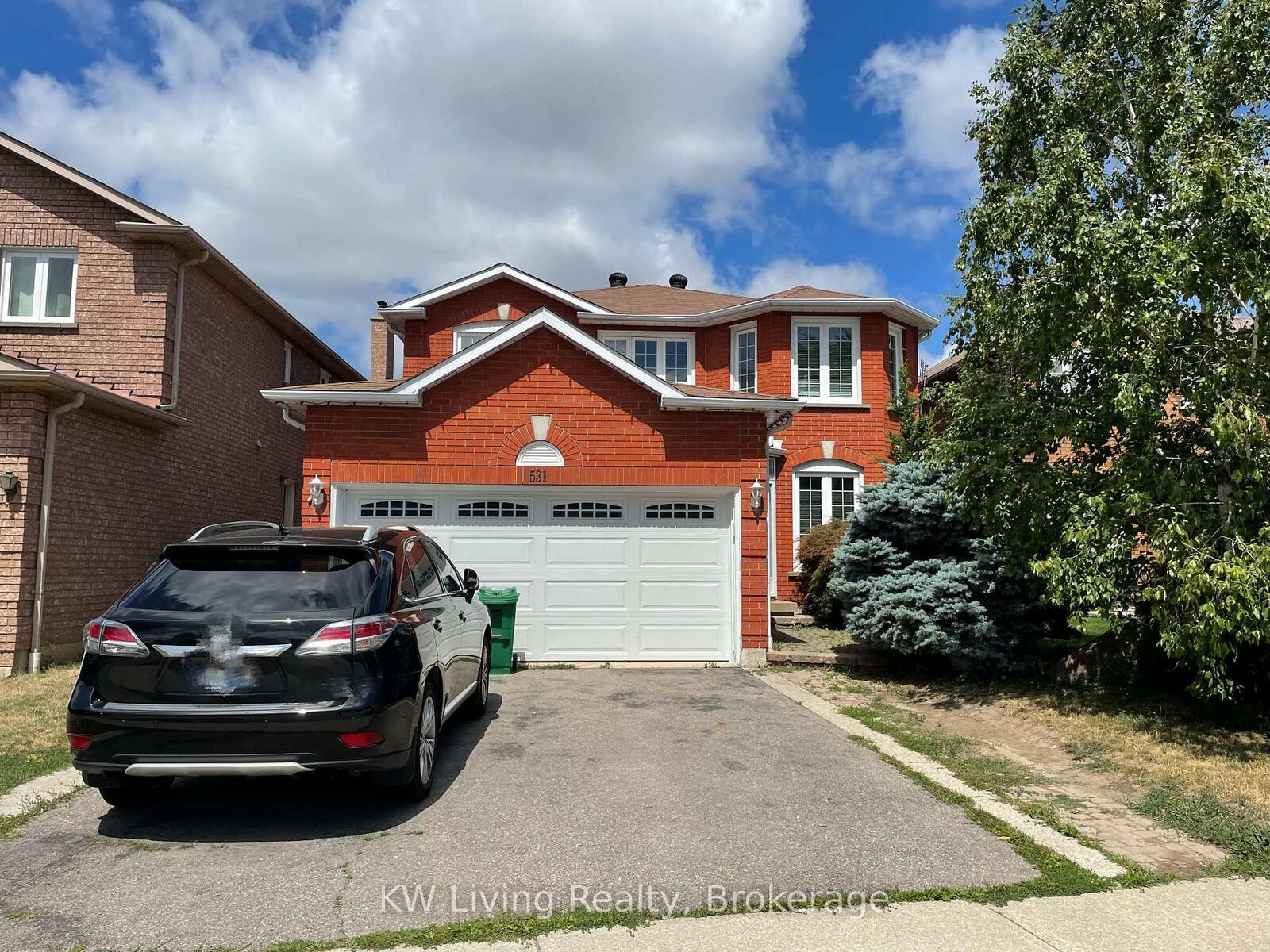 Property Photo:  531 Avonwick Avenue  ON L5R 3M9 