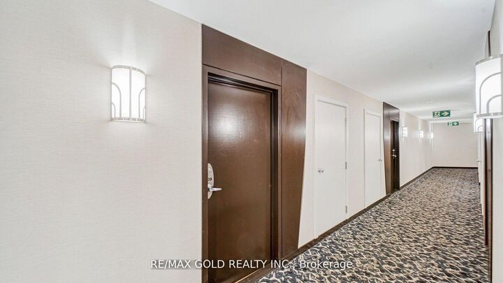 Property Photo:  550 Queens Quay W 509  ON M5V 3M8 