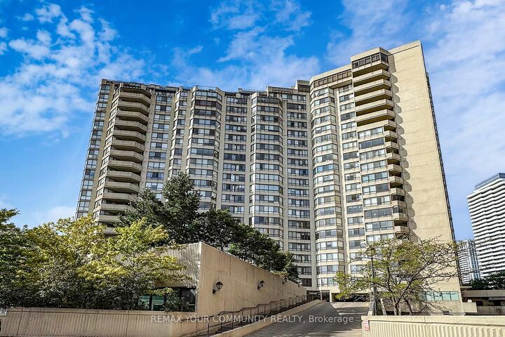 5444 Yonge Street 1609 — photo 1