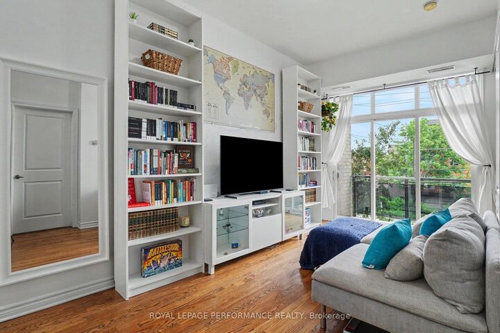 Property Photo: 682 Churchill Avenue N 208 ON K1Z 5G5