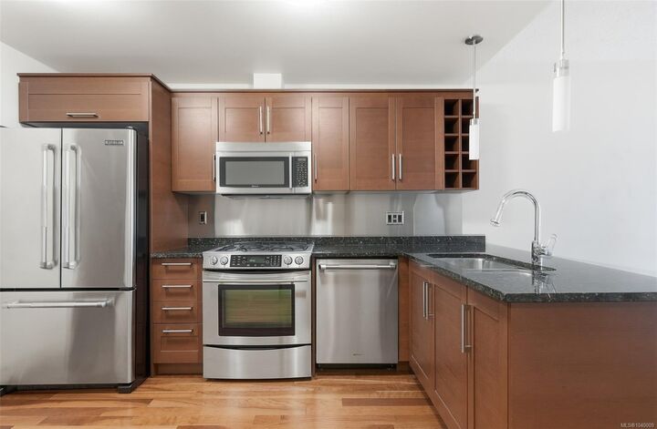 Property Photo: 737 Humboldt St #N1003 BC V8W 1B1