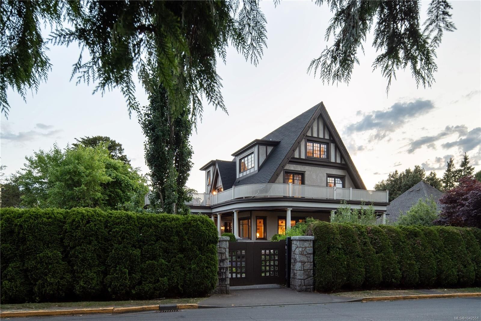 Property Photo:  1030 St. Charles St  BC V8S 3P6 