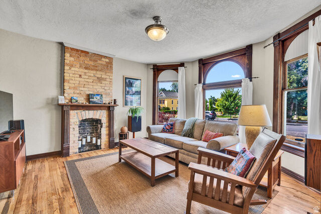 Property Photo: 848 E Sherman Ave S UT 84105