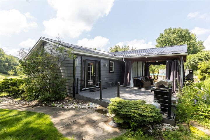 Property Photo: 519 Gas Valley Rd PA 15043