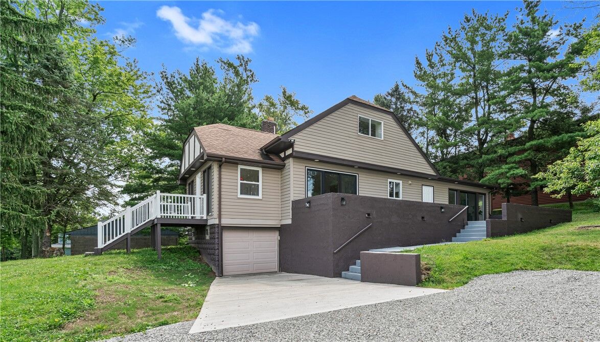 Property Photo: 916 Gill Hall Rd PA 15025