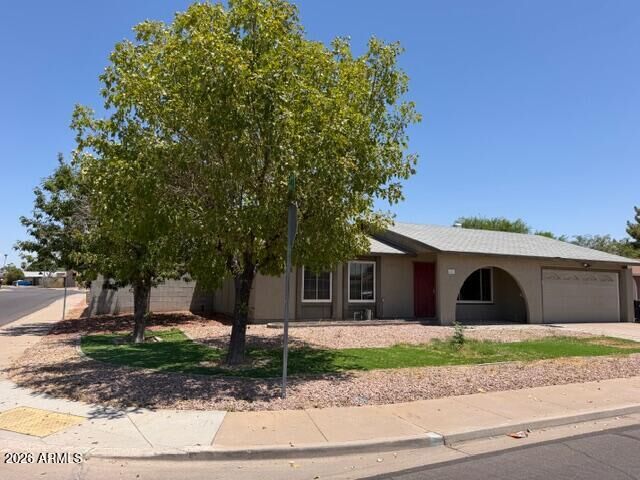 Property Photo:  3033 S Longmore --  AZ 85202 