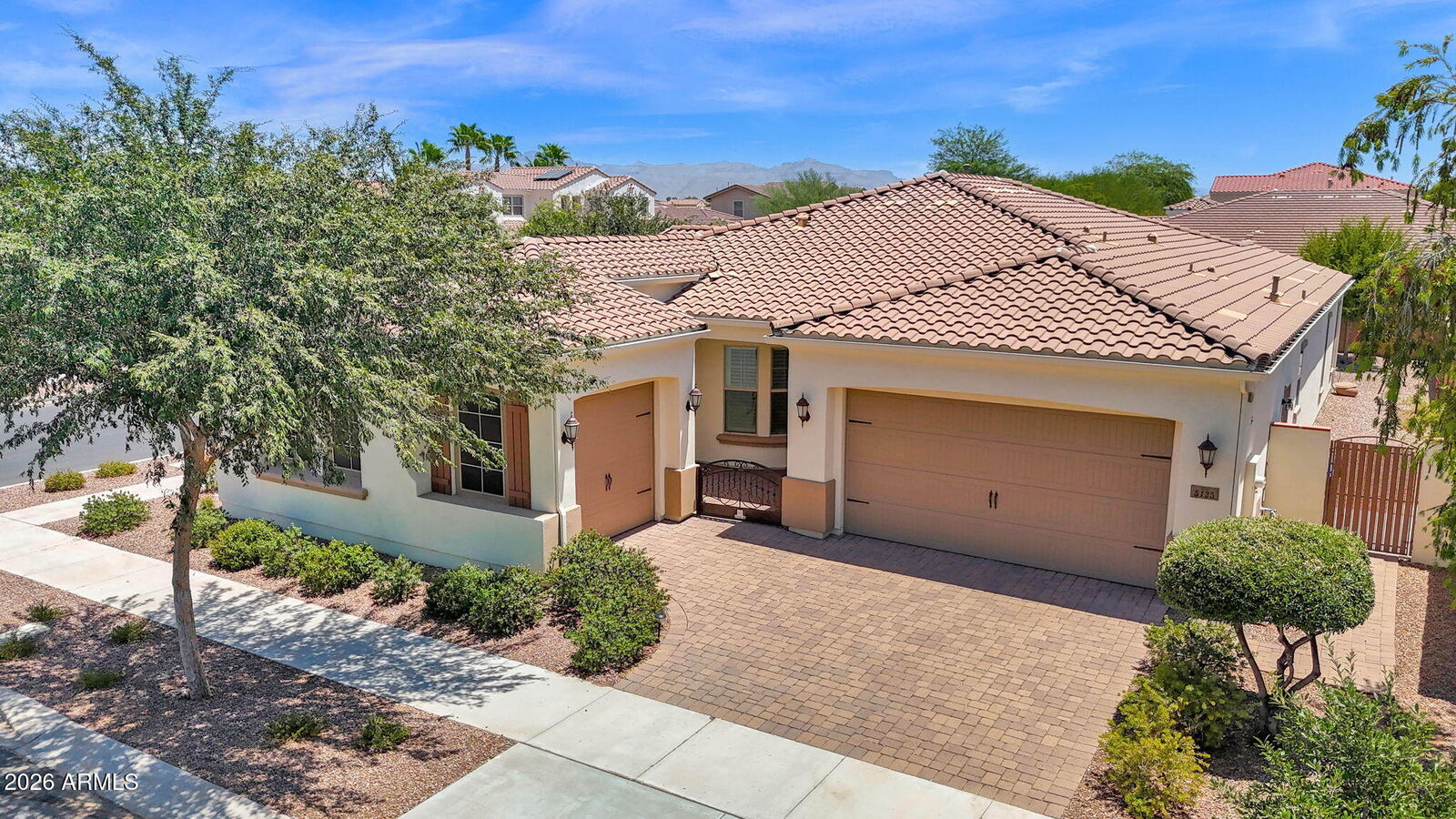 Property Photo: 5125 S Todd Lane AZ 85212