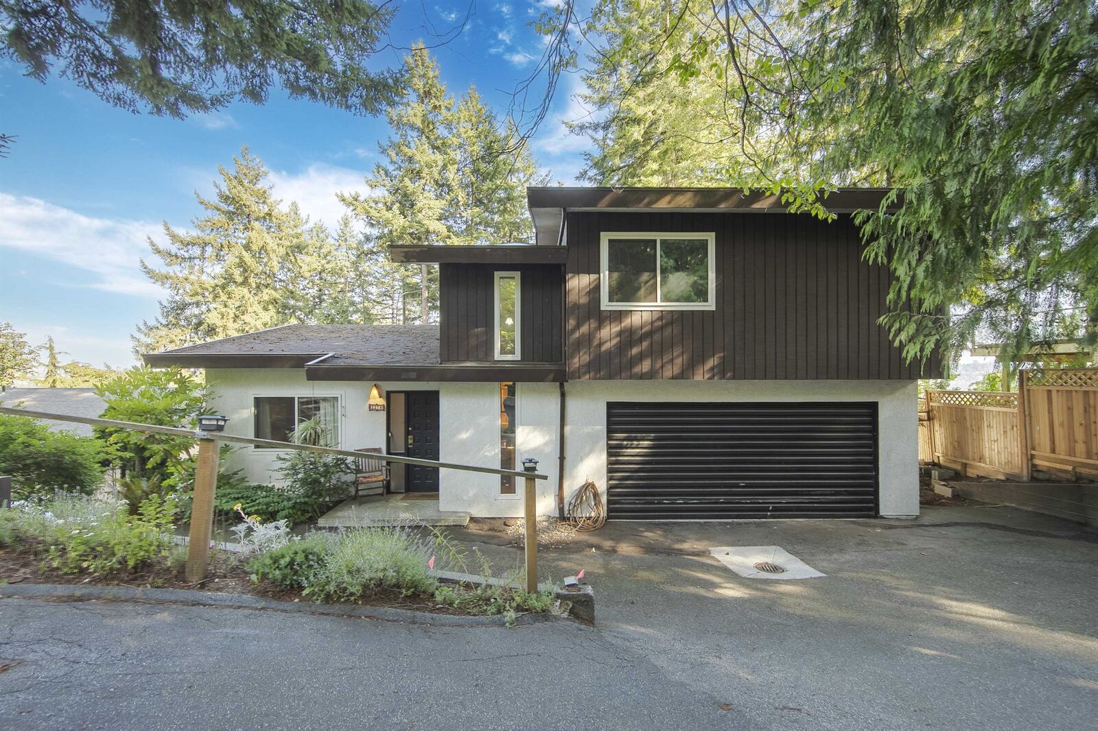 Property Photo: 2270 Dawes Hill Road BC V3K 1N3