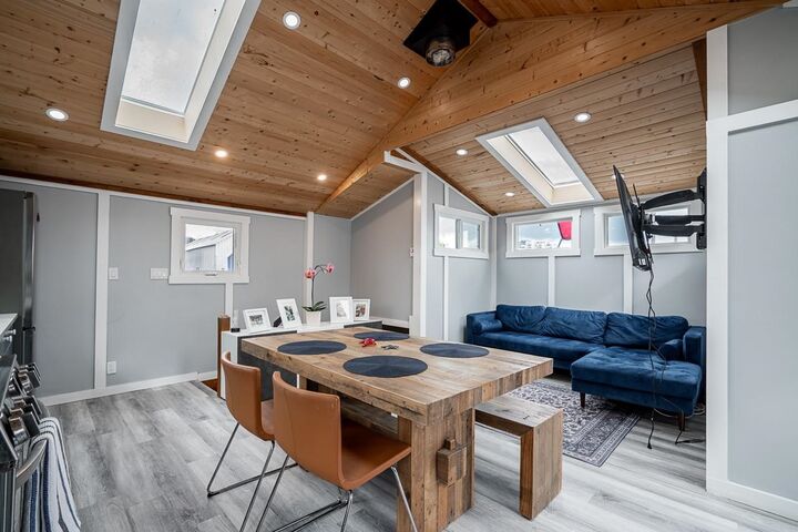 Property Photo: 415 Esplanade A24 BC V7M 1A6