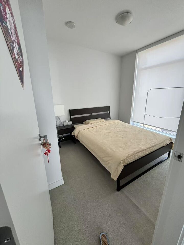 Property Photo:  4688 Kingsway  BC V5H 4L9 