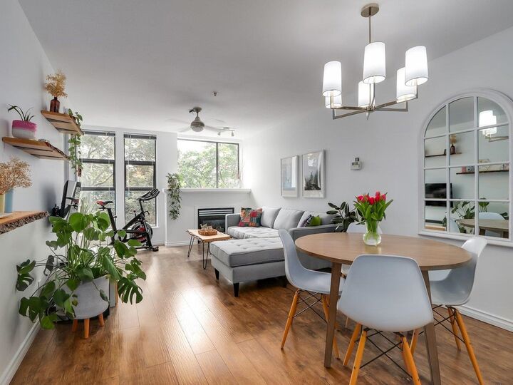 Property Photo: 345 Lonsdale Avenue 414 BC V7M 3M9