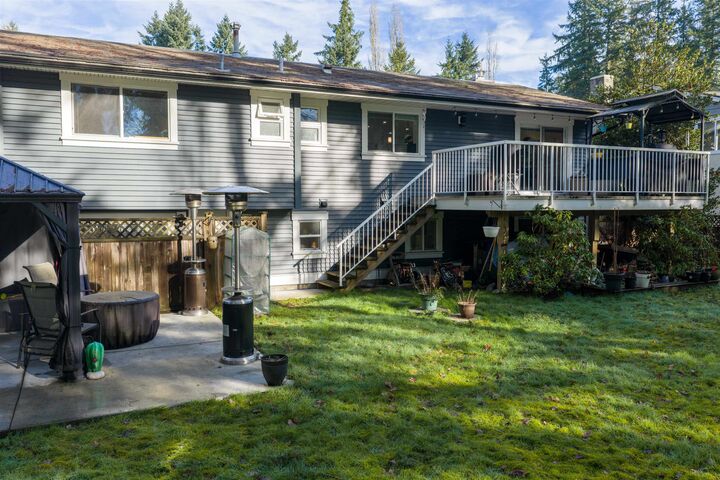 Property Photo: 20754 39A Avenue BC V3A 4Z2