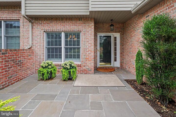 Property Photo:  12 Crain Circle  PA 17043 
