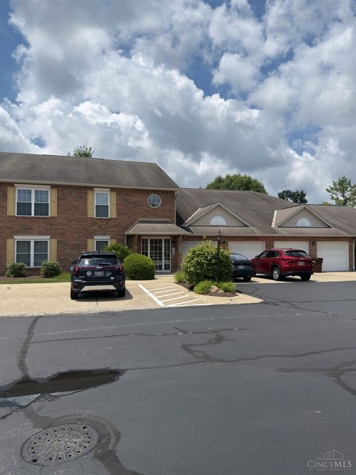 Property Photo:  2312 Sylved Lane  OH 45238 