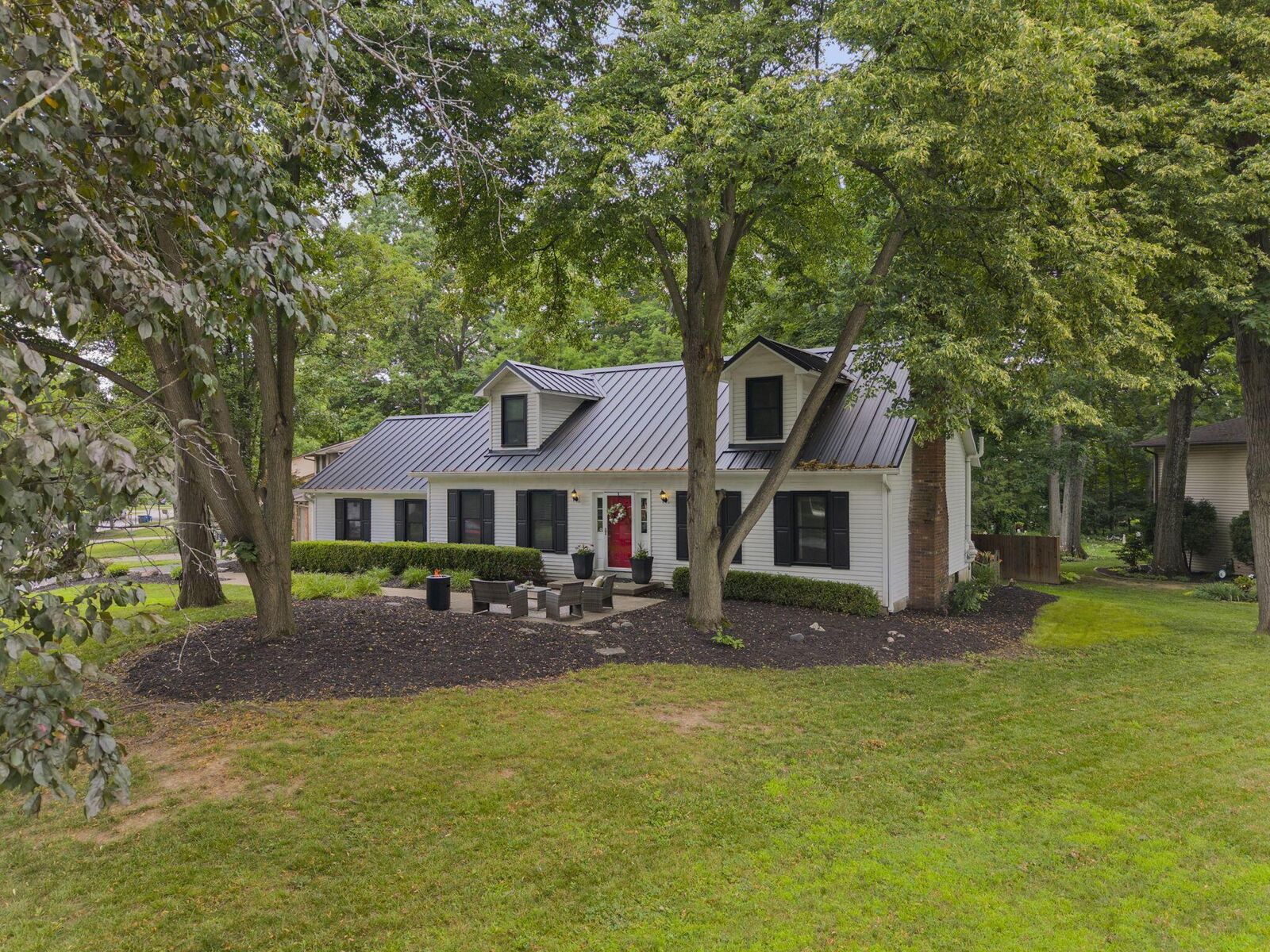 Property Photo:  1082 Autumn Woods Drive  OH 43081 