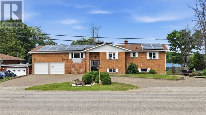 Property Photo: 241 Woodward Avenue ON P0R 1B0