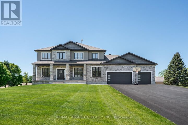 Property Photo:  3194 Steeple Hill Crescent  ON K1A 2Z0 