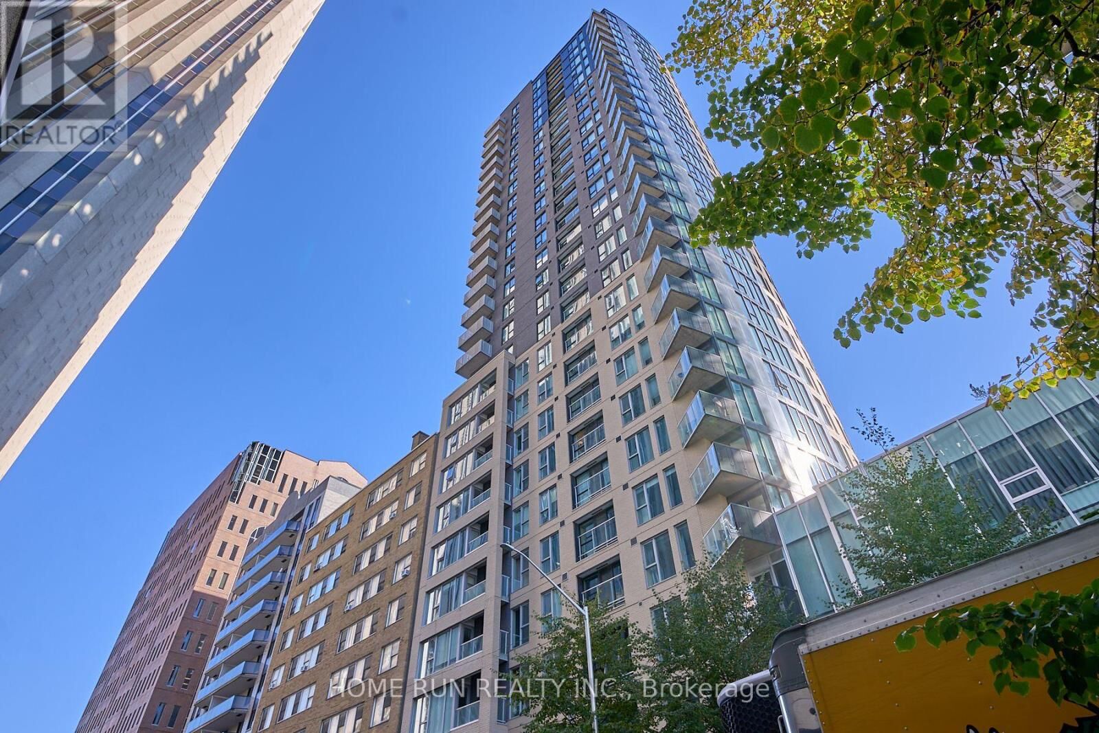 Property Photo: 40 Nepean Street 2703 ON K2P 0X5