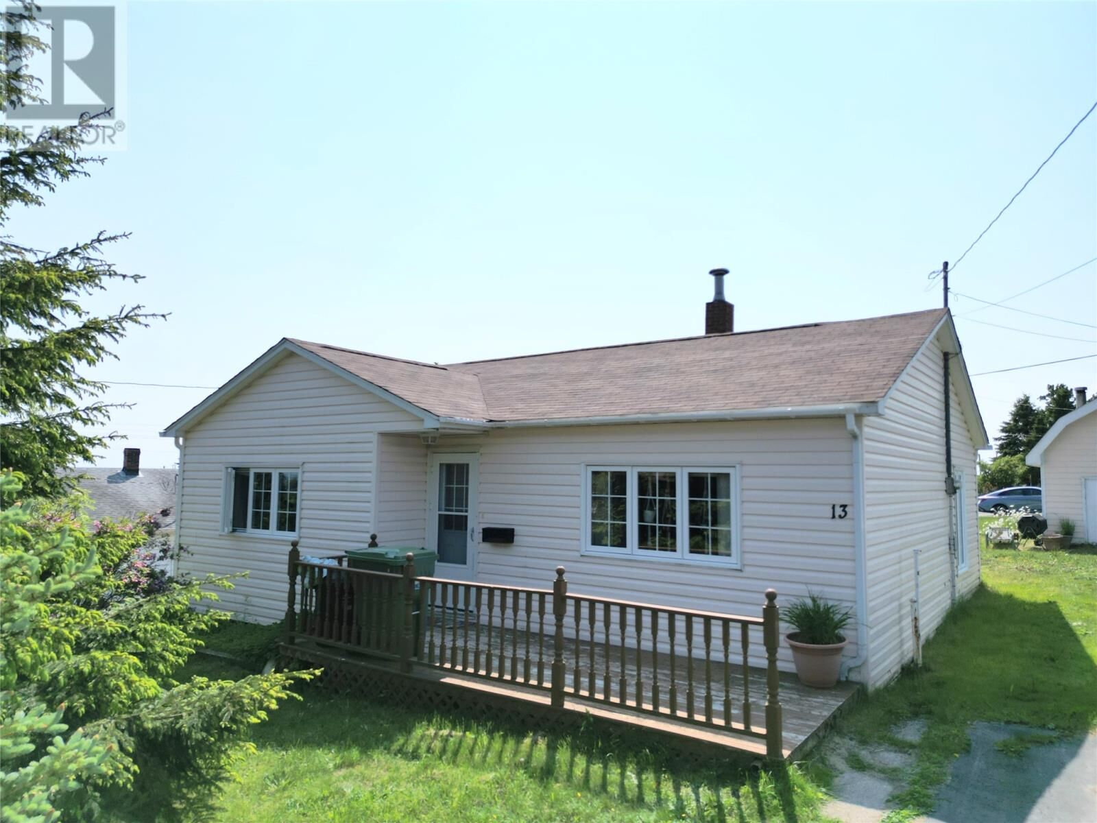 Property Photo: 13 Hillview Avenue NL A2N 1S6
