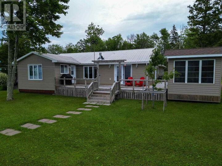Property Photo: 2761 Hawdon Dr ON P0R 1J0