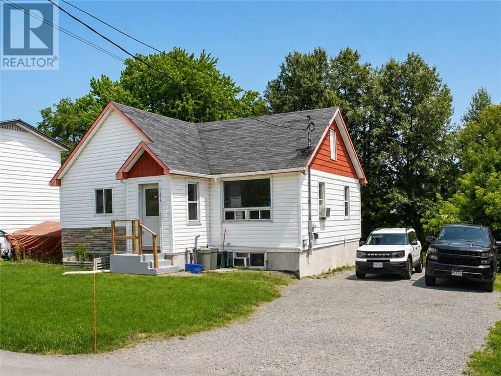 Property Photo:  1194 O'Grady  ON P3A 2V8 