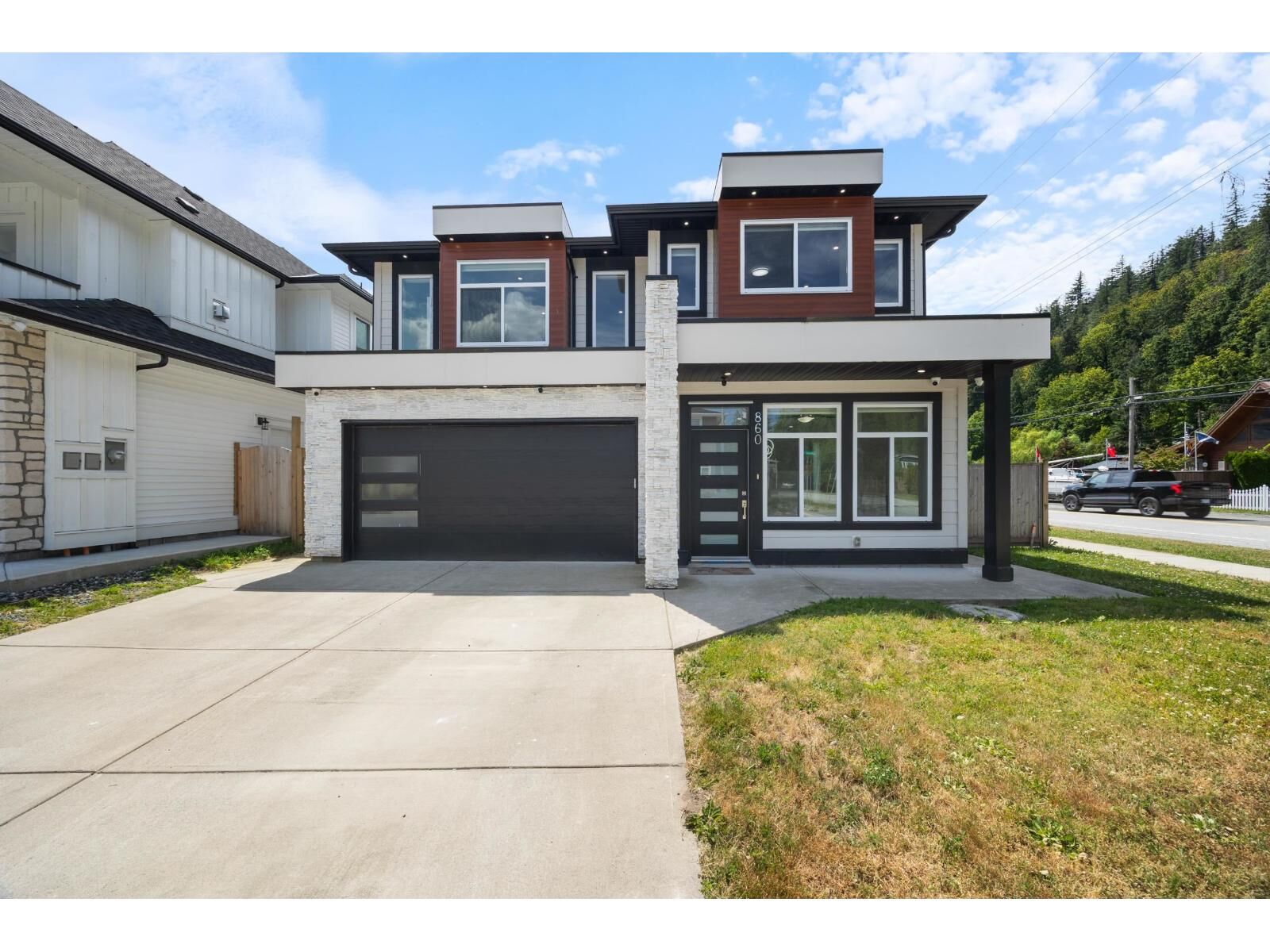 Property Photo:  860 Willow Place  BC V0M 1K0 