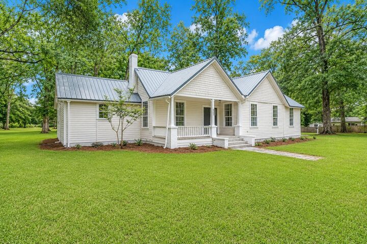Property Photo:  8127 5th Street  FL 32567 