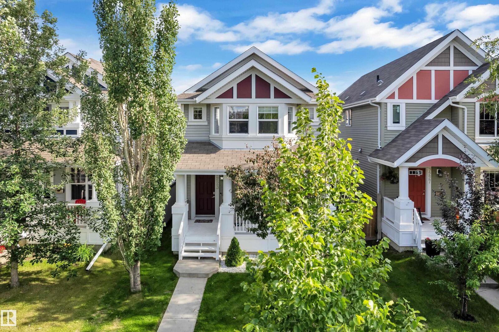Property Photo:  7223 19A Avenue SW  AB T6X 0K3 