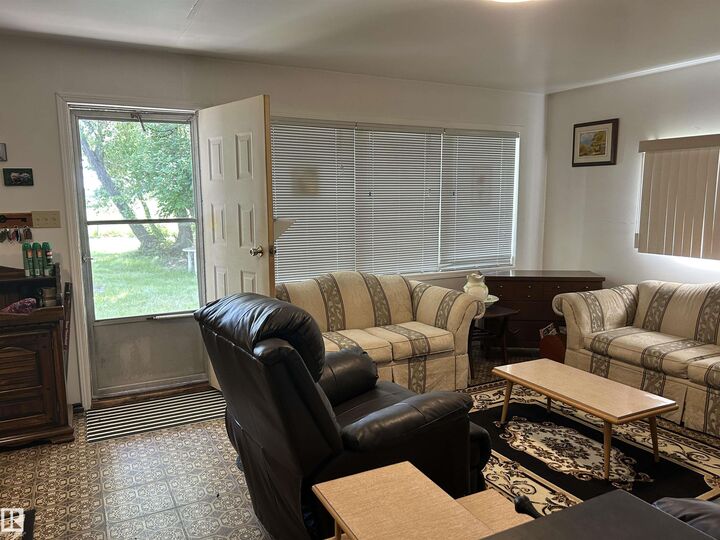 Property Photo:  58024 Rr210  AB T0A 0Z0 