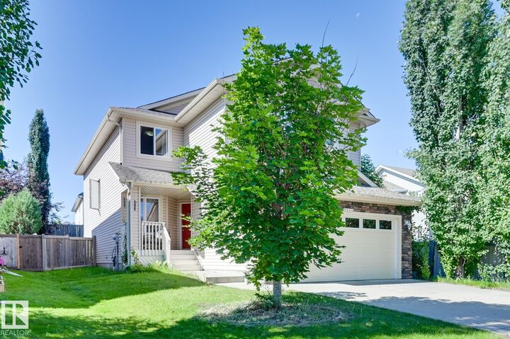 Property Photo:  19 Ashton Gate  AB T7X 0H9 