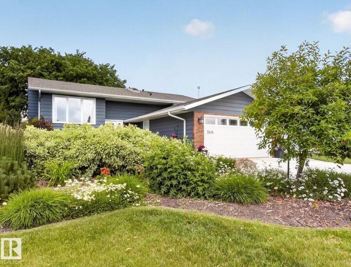 Property Photo: 5414 17A Avenue NW AB T6L 1L2