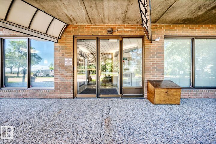 Property Photo: 10545 Saskatchewan Drive NW 806 AB T6E 6C6