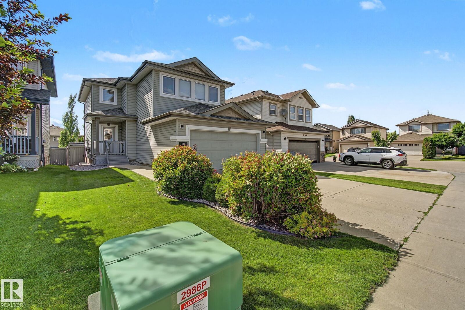 Property Photo:  616 61 Street SW  AB T6X 0G1 