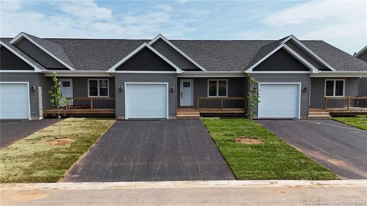 223 Simone Gallant Street — photo 1
