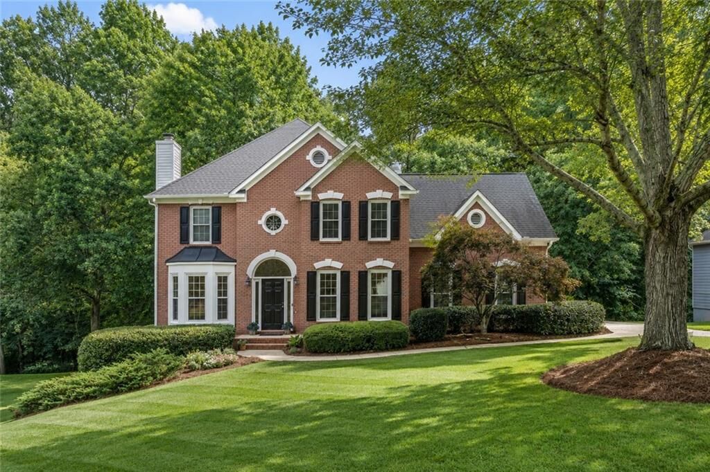 Property Photo:  3005 Dogwood Hollow Lane  GA 30043 