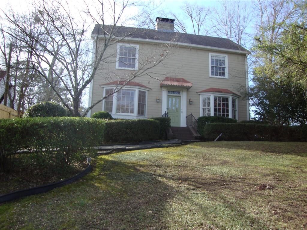 Property Photo: 3644 Kingsboro Road NE B GA 30319