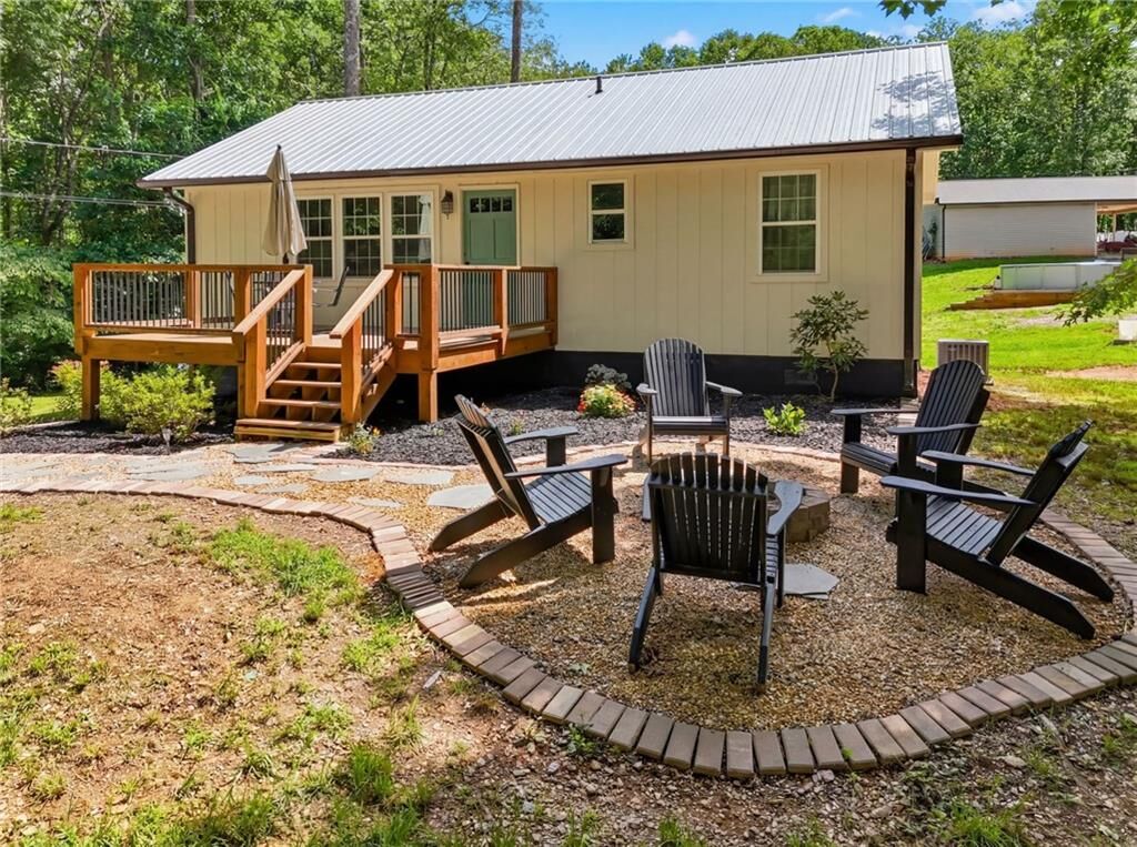 Property Photo: 299 E Price Creek Road GA 30143
