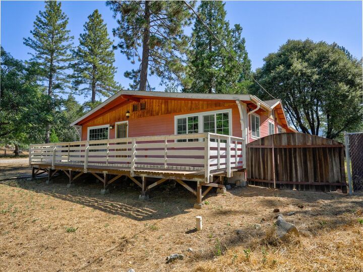 Property Photo:  35975 Road 222  CA 93669 