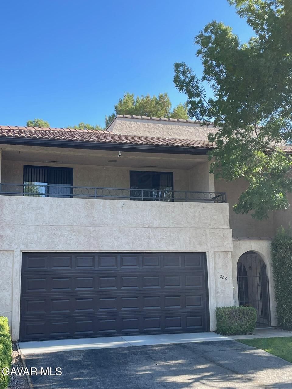 Property Photo:  206 Hawk Lane  CA 93551 