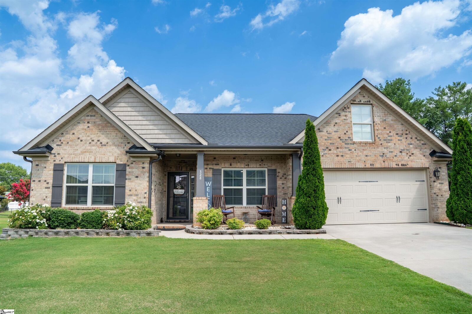 Property Photo: 328 E Story Bush Lane SC 29349
