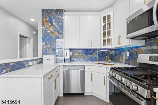 Property Photo:  98 Bergen Ave 1  NJ 07032 